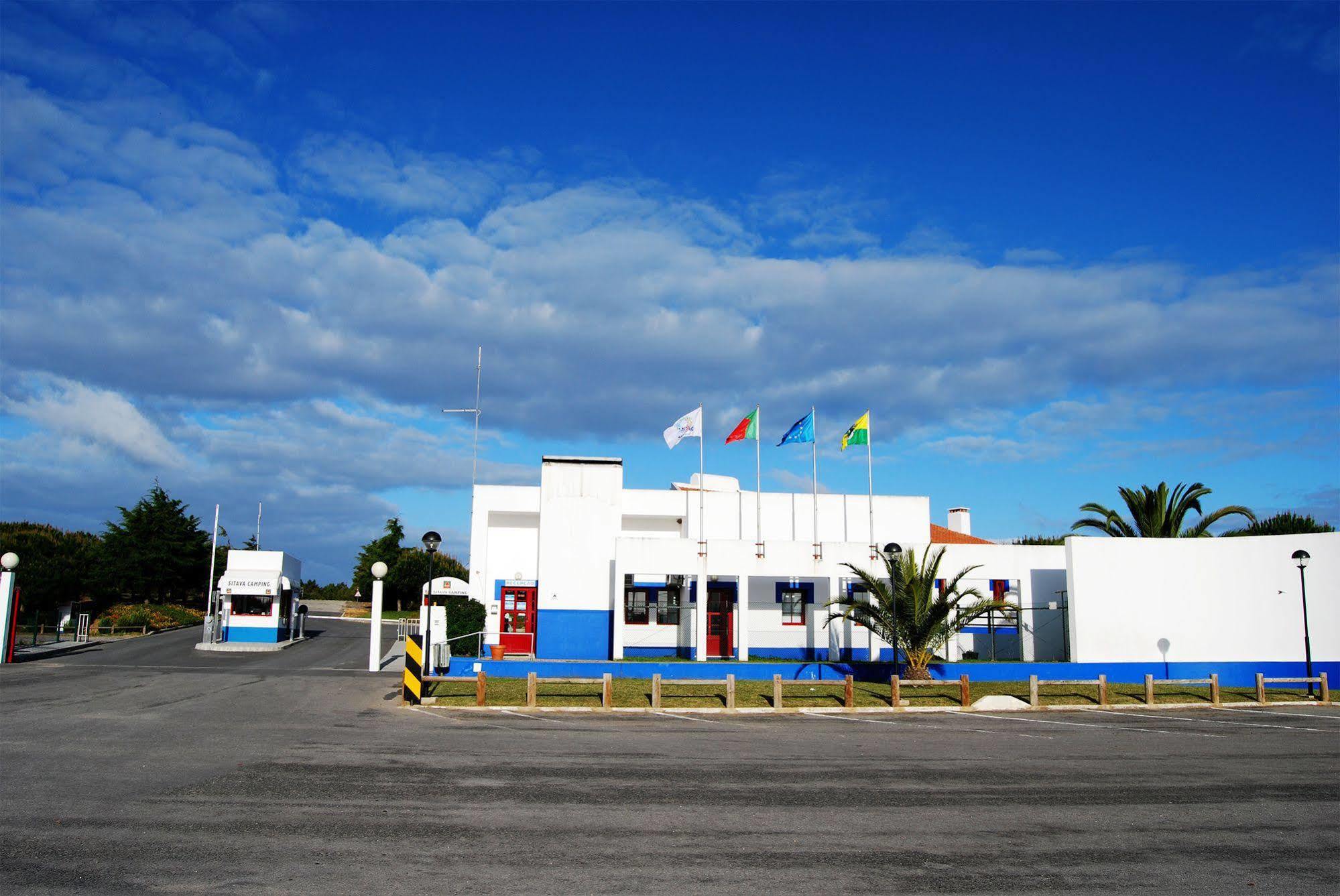 Hotel Parque De Campismo Orbitur Sitava Milfontes Malhadinhas Exteriér fotografie